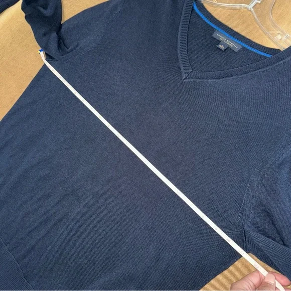Banana Republic Mens Navy Blue Silk Cashmere V-Neck Sweater Size M - Picture 12 of 15